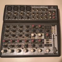 Mixer Behringer xenyx 1202 fx