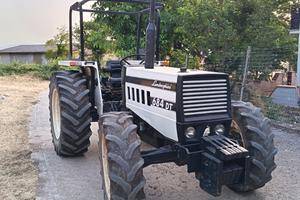 trattore agricolo  + spandiletame