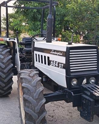 trattore agricolo  + spandiletame