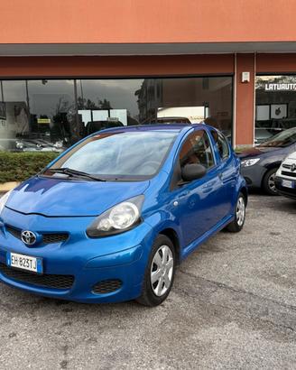 Toyota Aygo 1.0 12V VVT-i 3 porte Now Connect