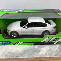 Bmw 335 I del 2010 White  1:18 Welly 1/18