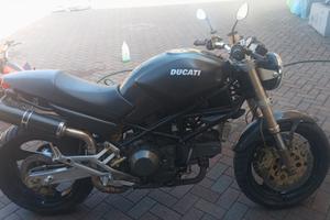 Ducati Monster 900 dark 