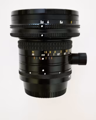 Nikon PC-Nikkor 28mm