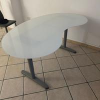 Scrivania in vetro ikea galant