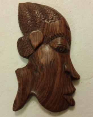 maschera bassorilievo  africana in legno 