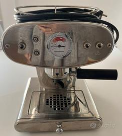 macchina caffé a cialde Illy Francis Francis X1