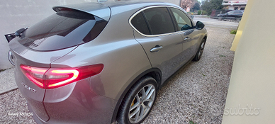 Stelvio b tech 190cv