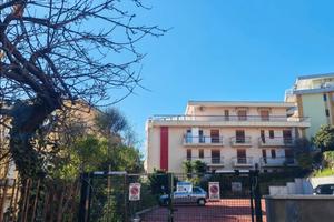 Parcheggio scoperto recintato inizio Padre Semeria