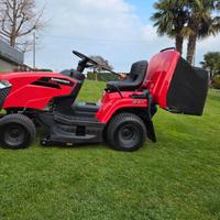 Trattorinoi STIGA MP84H con cesto