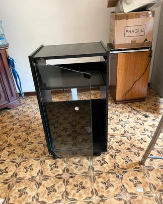 Mobiletto per hi fi
