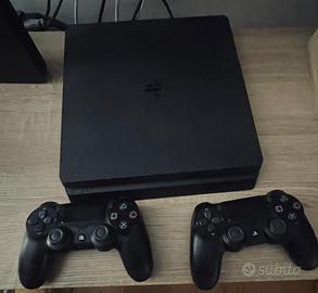 Ps4 slim + 2 controller originali + 9 giochi
