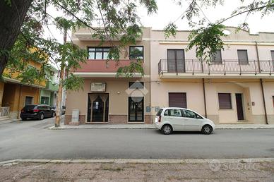 NEGOZIO A BRINDISI