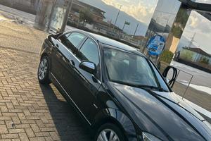 4) Mercedes-Benz C 220 CDI Avantgarde AMG (W204)