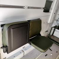 Coppia di sedili pieghevoli simil pelle