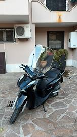 sh 125 nero