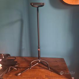 Stand per chitarra con altezza regolabile