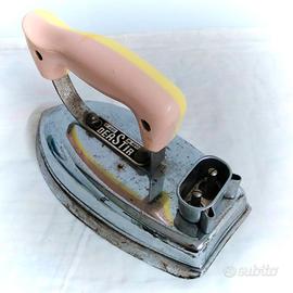 Ferro da stiro Vintage Universal Deastir anni '60