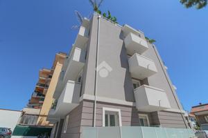 2 LOCALI A SAN BENEDETTO DEL TRONTO