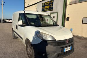 Fiat Doblo Doblò 1.4 T-Jet Natural Power PC-TN Car