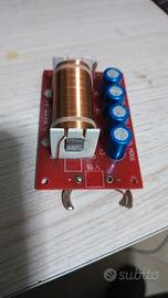 Crossover per subwoofer 300Watt 