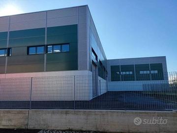 Immobile di 1100 m² a Orbassano