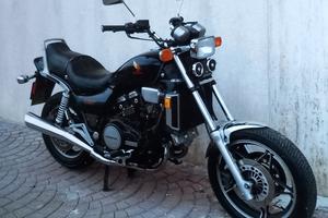 Honda VF 1100 CUSTOM 