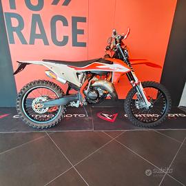 KTM 125 SX (2021) OMOLOGATA PER USO STRADALE
