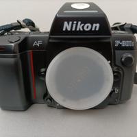 Fotocamera analogica NIKON AF 801 S solo corpo