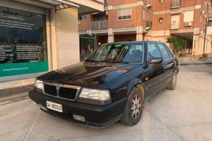 lancia Thema 
