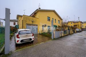 BILOCALE PIANO TERRA LOCATO IN CENTRO A MOLINELLA