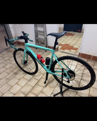 Bianchi sprint 105 di2
