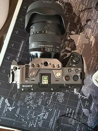 Fx30 Sony con accessori e obiettivi