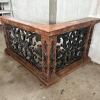 Balcone - parapetto - balaustra in legno