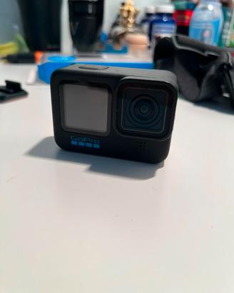 GoPro HERO 10 + ACCESSORI
