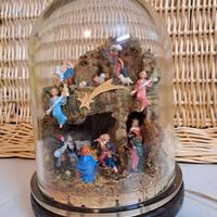 Presepe artigianale in campana di vetro