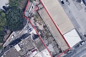 Capannone artigianale da ristrutturare con piazzal