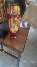Vaso in vetro rosso