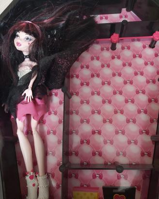 monster high draculaura più bara drakoloper più sc