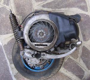 Motore Vespa 150CC e ruota
