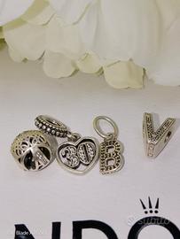 charm Pandora originali