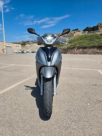 Kymco people S 125. 2021