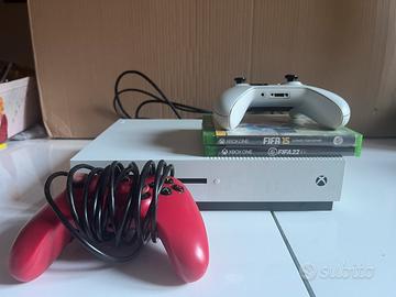 Xbox One S con 2 pad e giochi