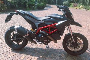 Ducati hypermotard 821 matt black con 1400 km