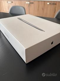 MacBook Air 13" (2015)