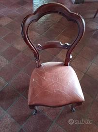 Sedie in noce vintage. 