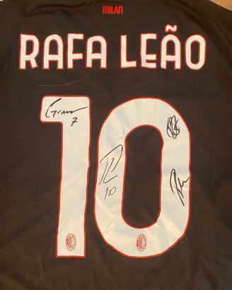 Maglia Ufficiale "A.C.Milan" autografata originale