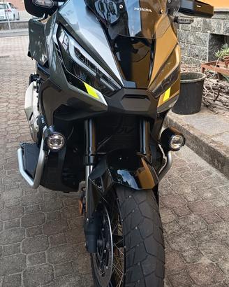 Honda x-adv allestimento Travel 