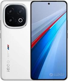 Vivo iqoo 13 BMW edition White 