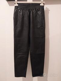 Pantaloni ecopelle