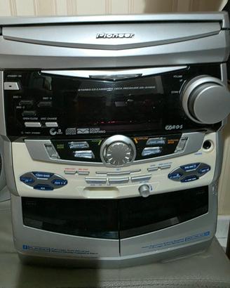 Stereo Hi-Fi C D e cassette